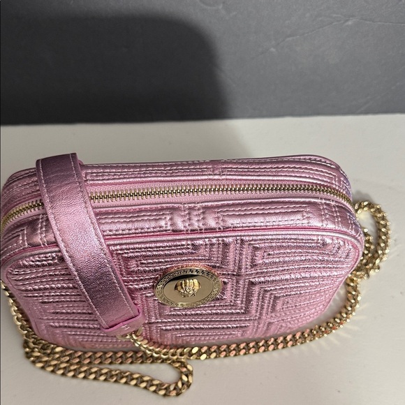 RARE Versace Metallic Pink Crossbody Bag Gold Chain CAMERA purse PERFECT SIZE! - Picture 15 of 17